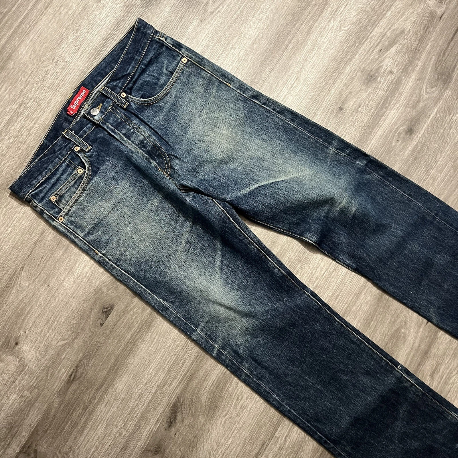 Jean en jean délavé Supreme taille 32