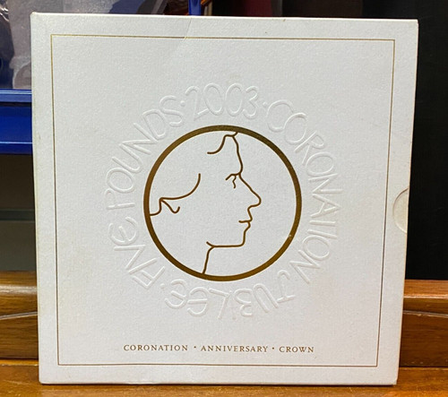 Lovely Royal Mint Queen Elizabeth Coronation Jubilee 2003 £5 Coin SU634