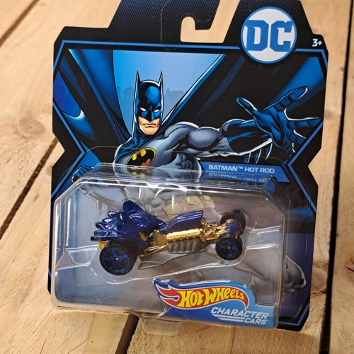 3 Hot Wheels DC Character Cars Superman w/ Heat Vision, Batman, The Penguin - 第 11/16 張圖片