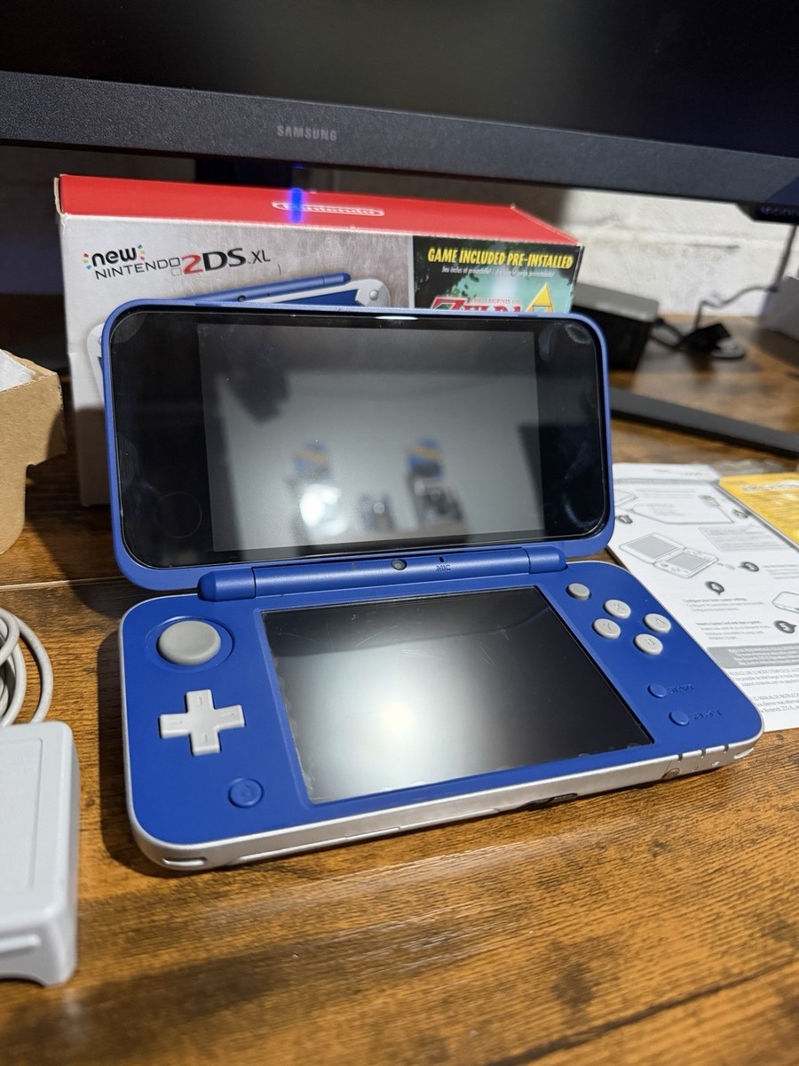 New Nintendo 2DS XL Zelda Hylian Shield Edition Console - CIB