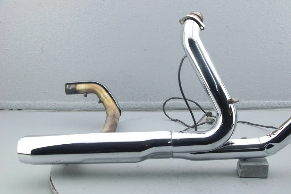 Harley Street Glide 2017 conjunto de tubo de escape negro arrugado #4090 Foto 4 de 4