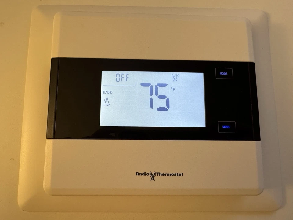 Z-Wave Radio Thermostat Control CT101  FCC ID Q08-CT101R1 Great Condition - Image 2 of 4