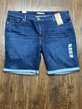 Levi  s Classic Women  s Bermuda Mid-Rise Denim Classic Shorts NWT Size 24W 4008