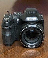 Fujifilm FinePix S2000HD 10.0MP Digital Camera in Box