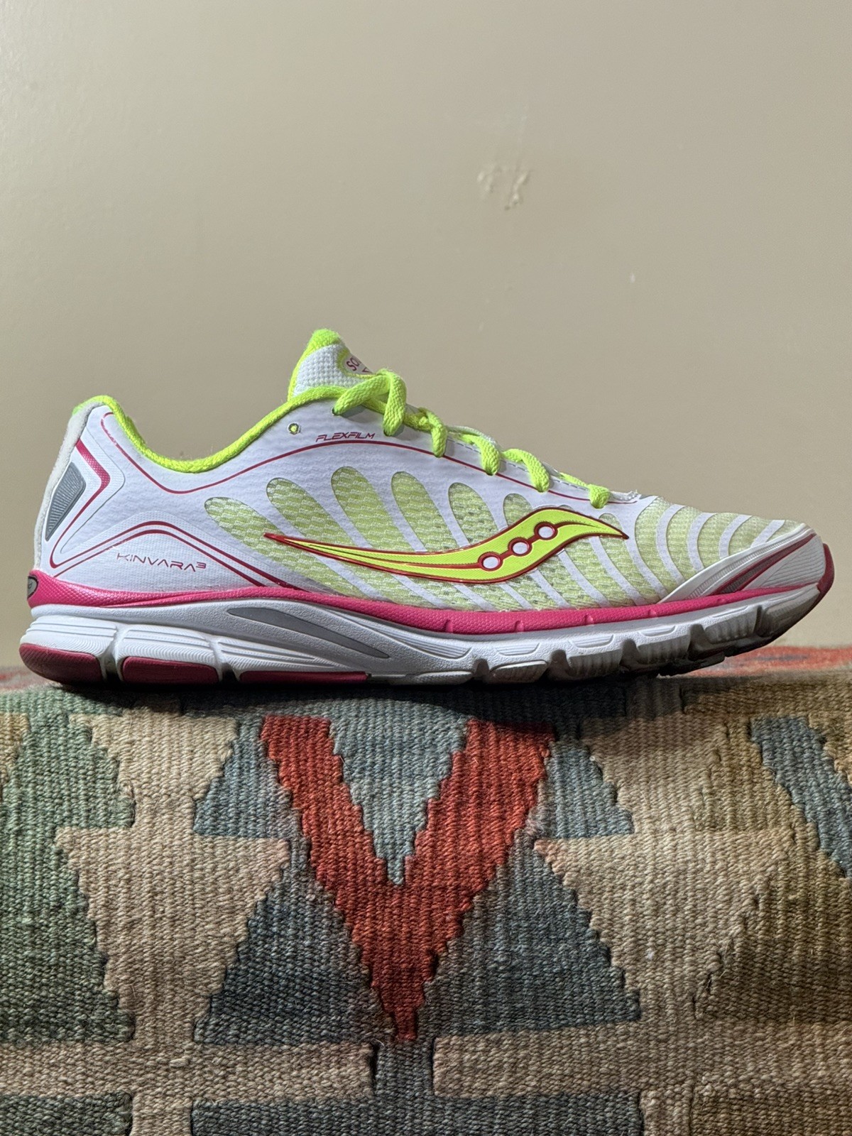 Saucony KINVARA 3 ProGrid FlexFilm Women's Size 10 White Neon Pink 10157-1