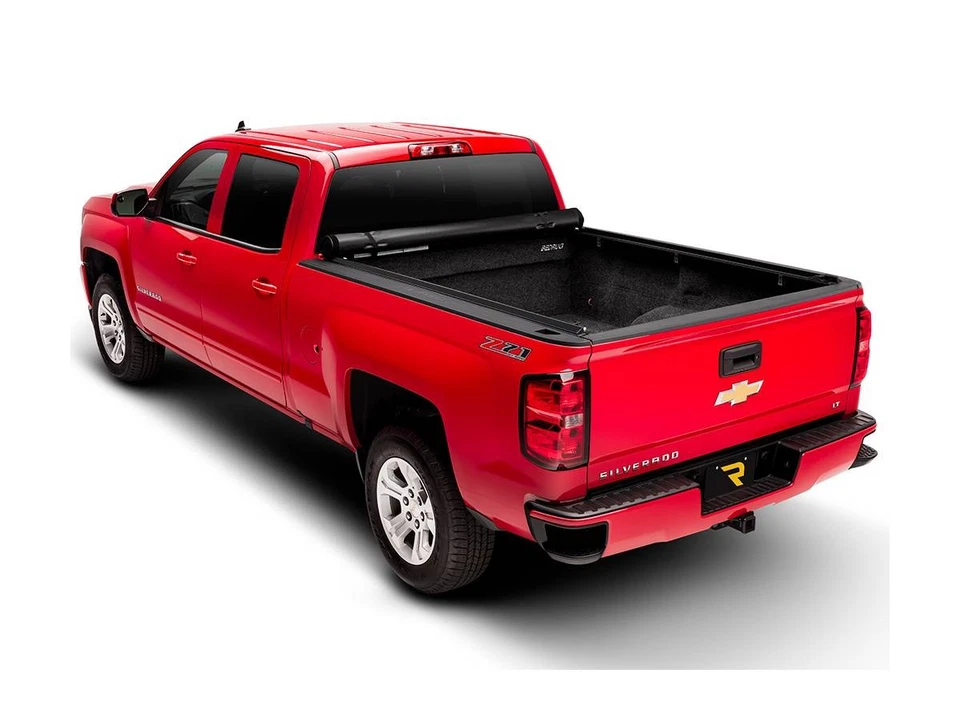 TruXedo Lo Pro Soft Roll Up Tonneau Fits 04-06 Chevy/ GMC 1500 (07 Classic) 5'8 - Image 4 of 4