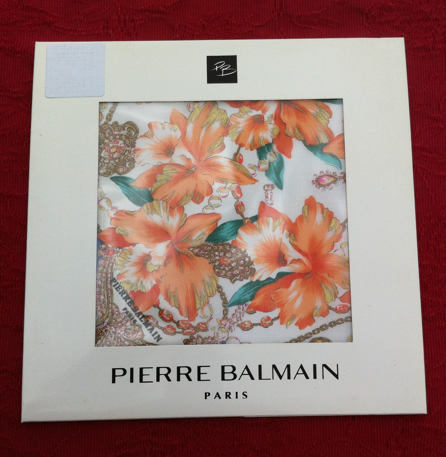 Carré Vintage PIERRE BALMAIN PARIS - Motif Floral Sur Polyester - Foulard Rectangulaire Classique