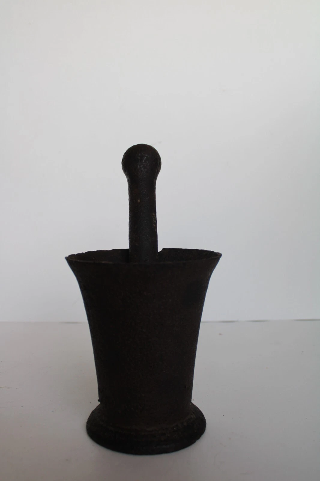 Antique 18th / 19th Century Cast Iron Apothecary Druggist Mortar & Pestle