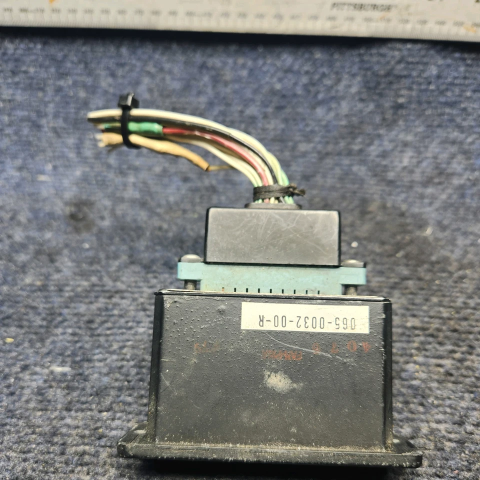 065-0032-00 | Bendix King | Beechcraft F33A | KA-285 ANNUNCIATOR PANEL VOLTS: 14 - Image 2 of 4