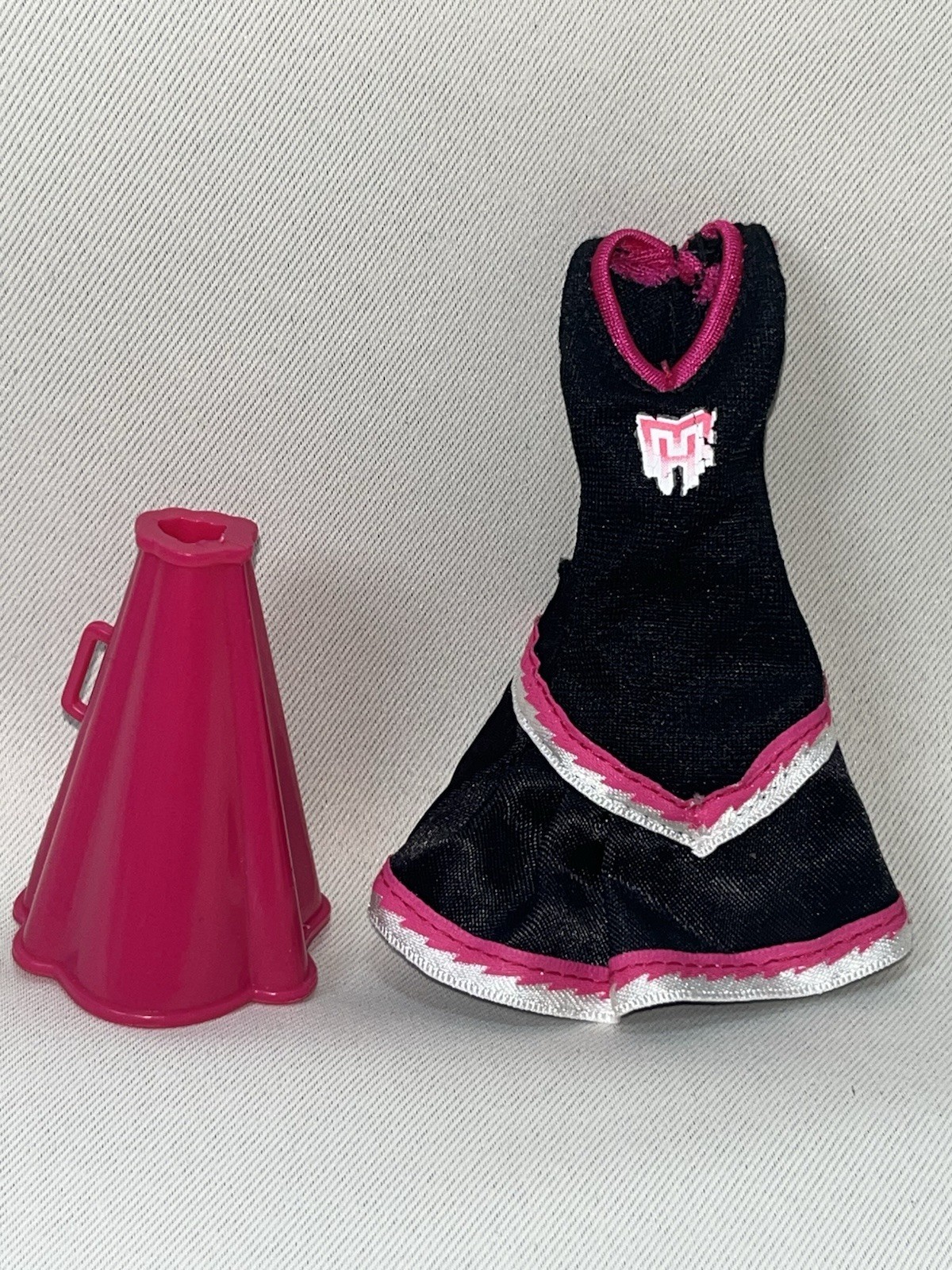 Foto 1 di 9