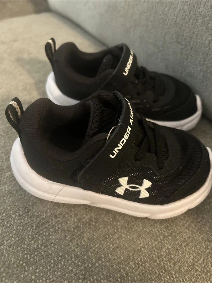 Zapatos Para Bebé Talla 6K Muy Cómodos Para Caminar Foto 3 de 4