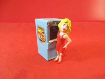 Pauline - Donkey Kong Coleco Collectible Toy Figure Nintendo 1981