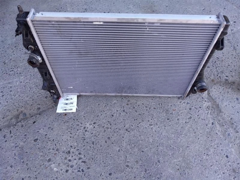 Radiador 00-02 Chevrolet Camaro 52486939 Foto 2 de 4