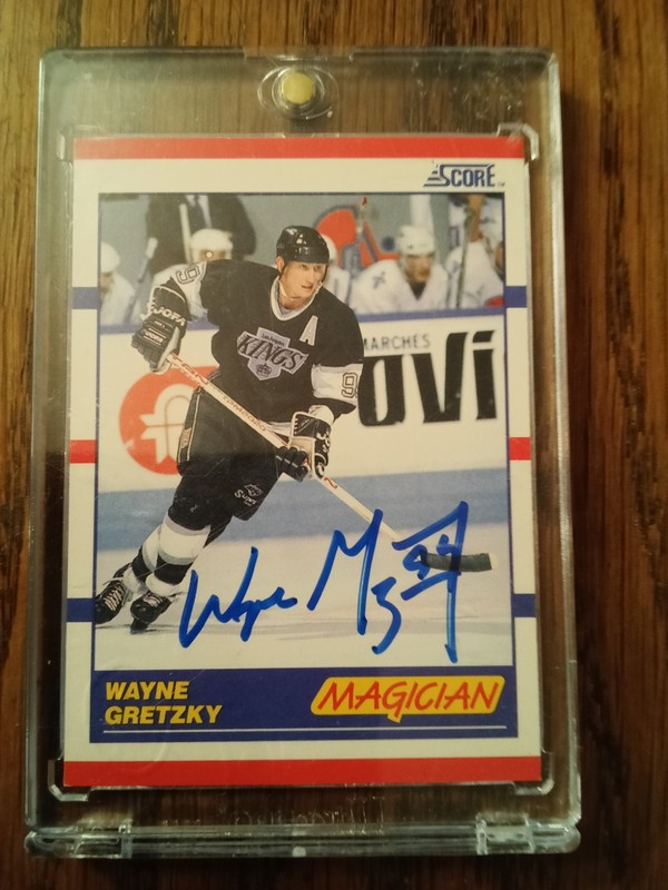 Wayne Gretzky Score Autograph With COA From Scoreboard