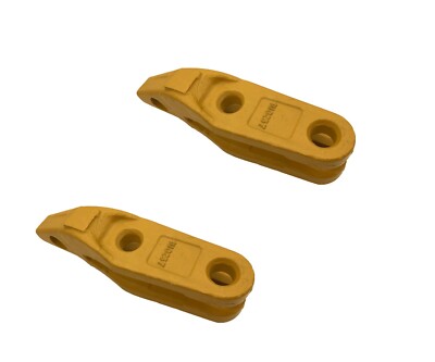 2 Bolt-On J250 Center Adapters, 1U0257 - fits many 924-930 Cat Loader Buckets