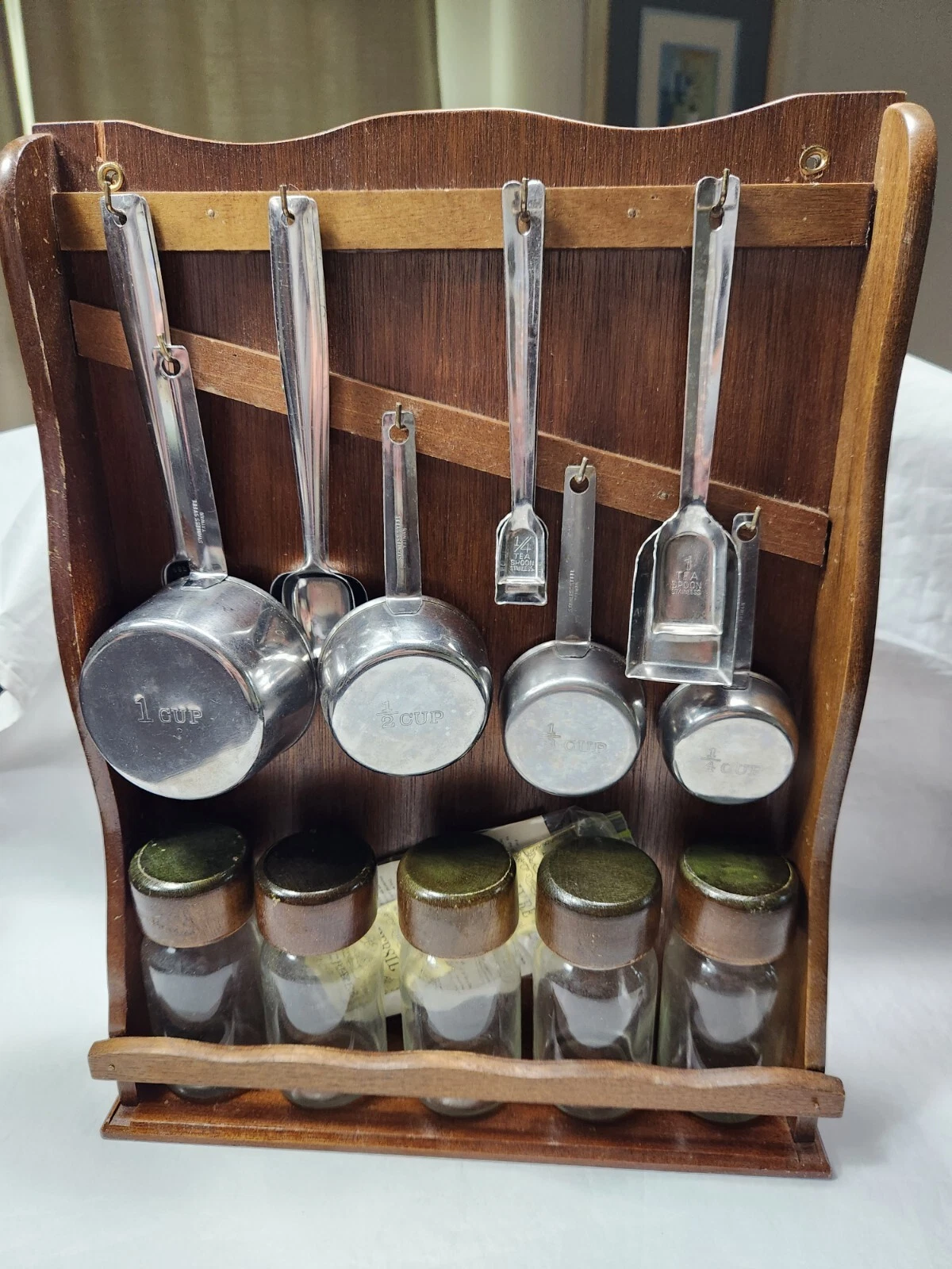 Vintage MCM Wall Hang or Counter Wood Caddy Measuring Cups & Spoons 5 Spice Jars