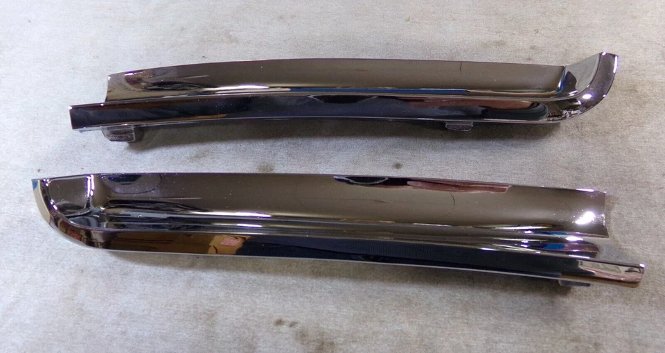 Molduras, frente inferior dos para-lamas, par, 1969/70 Mercury, Marauder, novo em folha - Imagem 4 de 4