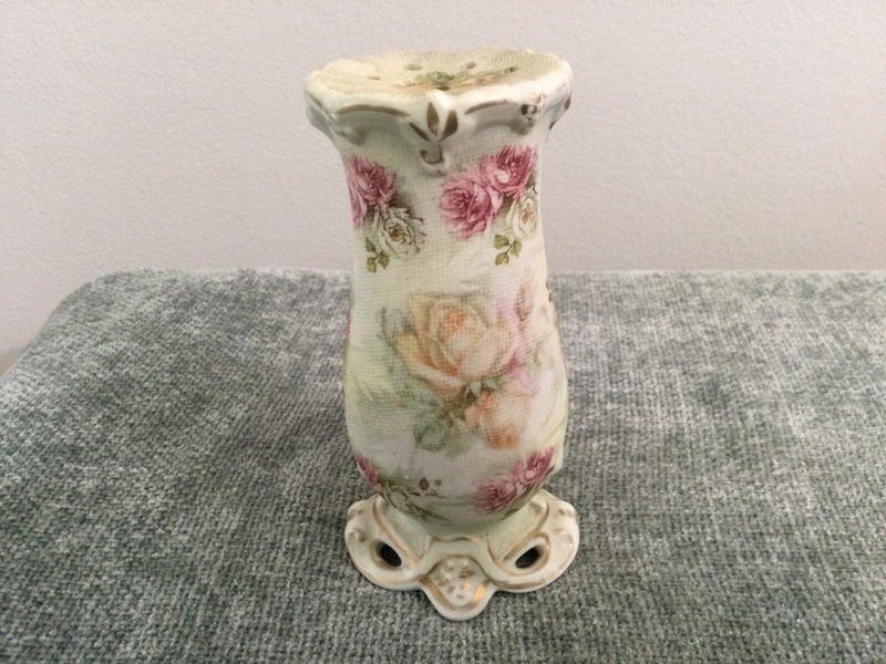 Antique Royal Bayreuth Bavaria Hatpin Holder Beautiful Rose Tapestry 
