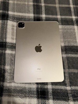 IPad Pro 11 Inch Second Generation With Magical Keyboard