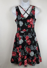 GUESS Scuba Dress Fit Flare Black Floral Rose V Neck GDJP2388 Women's Size 2