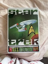 Star Trek U.S.S. Enterprise NCC-1701 Space ship model Kit - Unopened