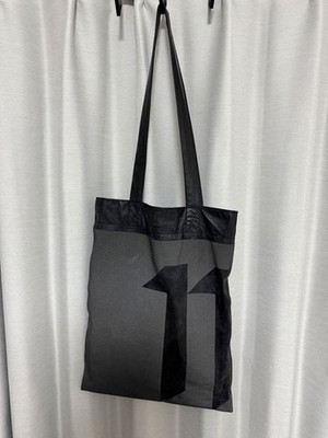 11 BY BORIS BIDJAN SABERI Wende-Einkaufstasche schwarz/grau...