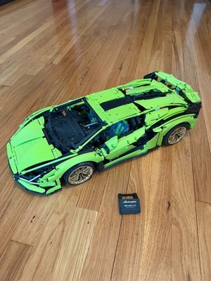 LEGO 42115 - TECHNIC Lamborghini Sian Fkp 37 - WITH BOX AND BOOK