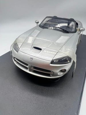 Autoart 1/18 box available DODGE VIPER SRT-10 Collectables 17+