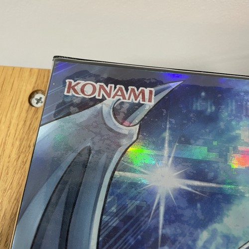 YuGiOh - Kaiba’s Majestic Collection, 9-Pocket Duelist Portfolio - Picture 2 of 24
