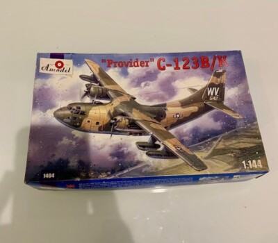 Seltener 1:144 Amodel Plastikbausatz von Provider C-123B/K in USAF Farben