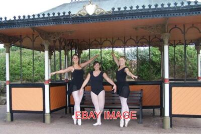 PHOTO  BALLET ON THE PROM ST ANNES-ON-SEA HOW TO DO IT! THESE THREE YOUNG LADIES