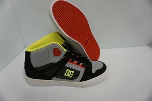 boys dc skate shoes