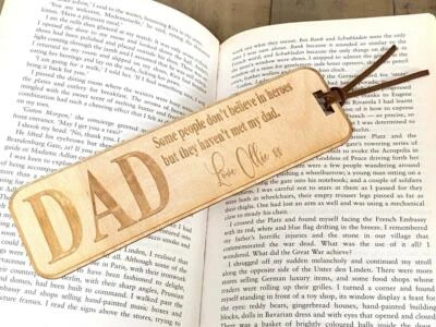 UKGIFTSTOREONLINE Personalised Dad Gift Wooden Bookmark With Sentiment BK3