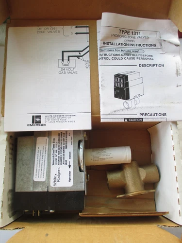 New Emerson White-Rodgers 1311-102 Hydronic Zone Valve. 3 Wire, Fils 24V, .04A,