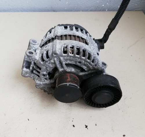 BMW E87 116i 2008 Bosch Lichtmaschine Generator 180A 0121715017 / 7550469