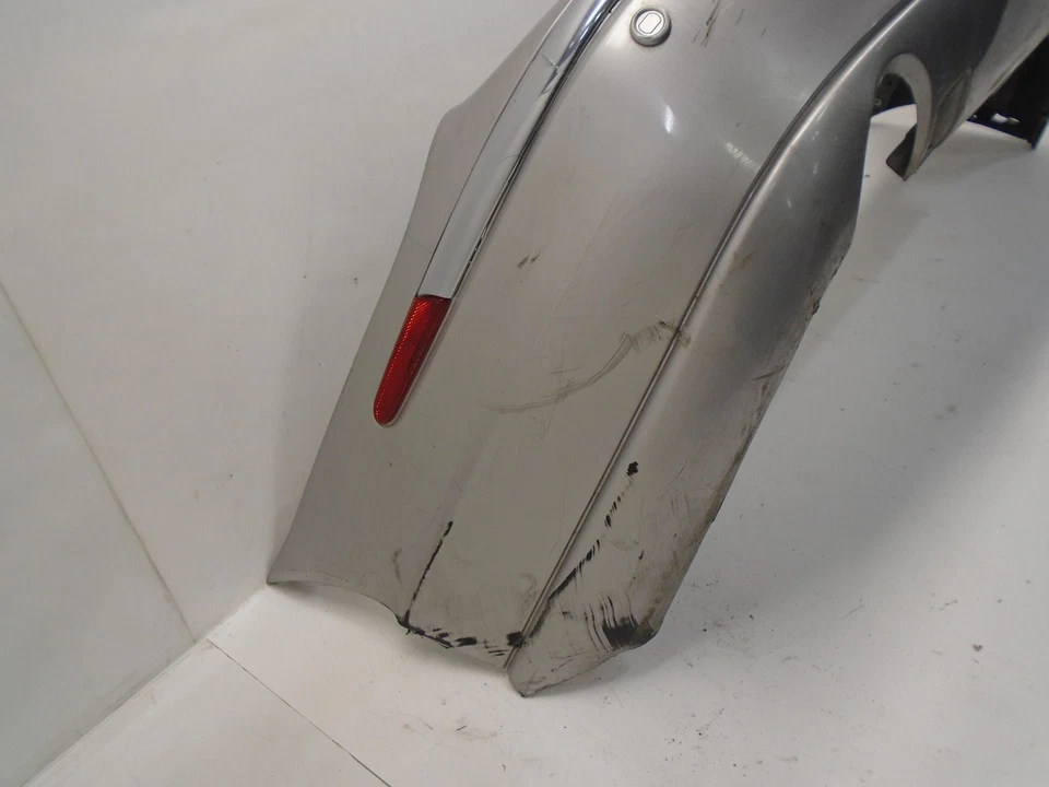 2000-2004 Jaguar S-Type Rear Bumper Cover Silver w/ Park Assist OEM DK804173 Foto 4 de 4