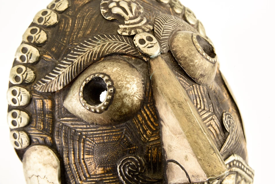 Antigua máscara de muerte budista tibetana Kapala concha de tortuga en relieve antigua V24 Foto 4 de 4