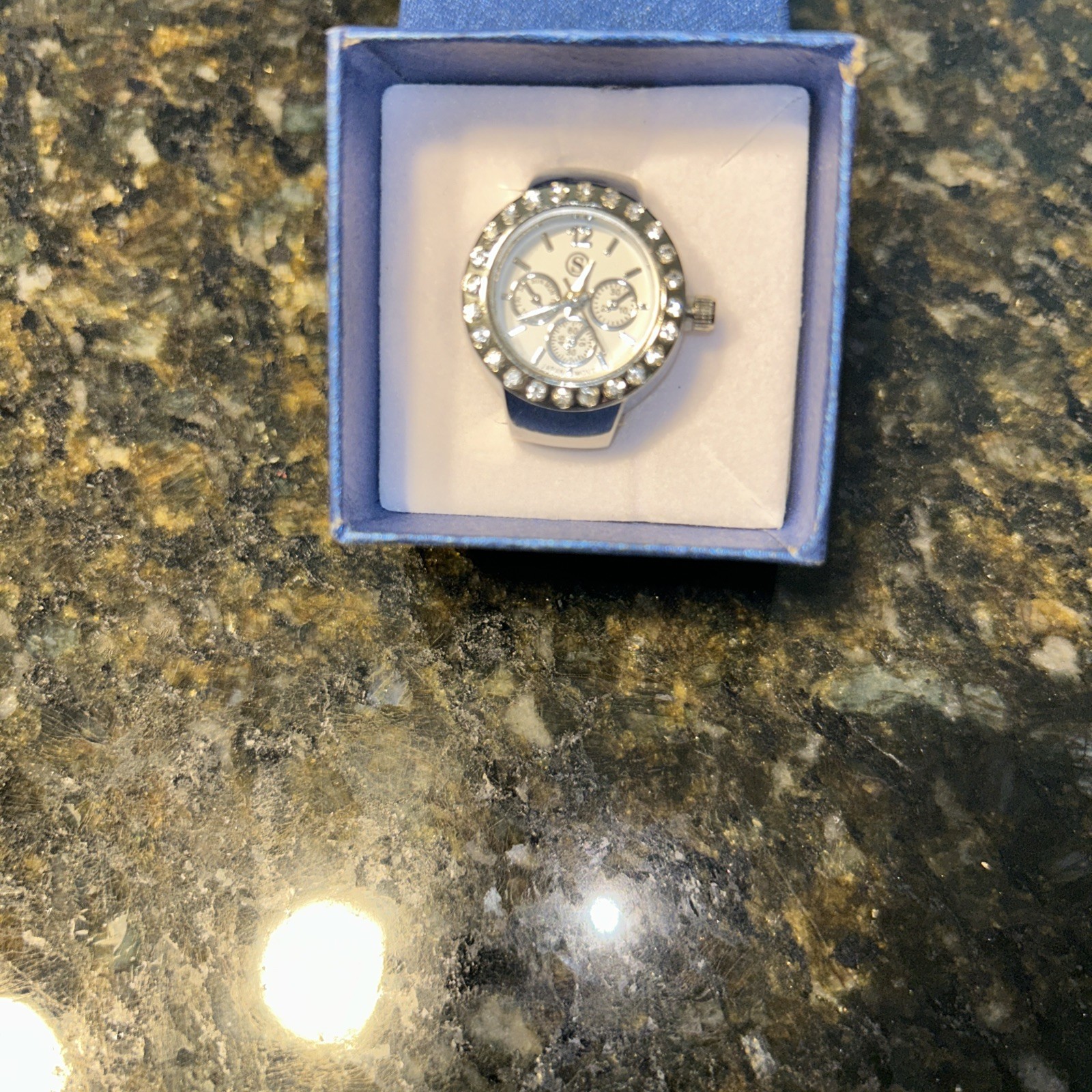 Picture 1 of 3