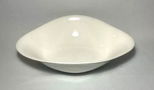 VILLEROY & BOCH ~Porcelain  10.25" OVAL SERVING BOWL (Vapiano, 32 oz.) ~ Germany