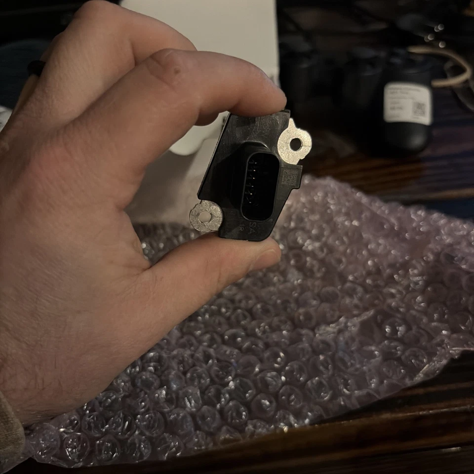 Sensor de flujo de masa de aire Hitachi MAF0012 para Ford Mercury Mazda Lincoln seleccionado  Foto 2 de 4