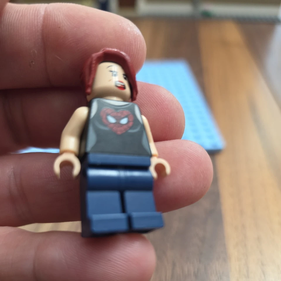 LEGO® Super Heroes Mary Jane минифигурка Ultimate Spider-Man Marvel 76016 sh0103 - Изображение 2 из 4