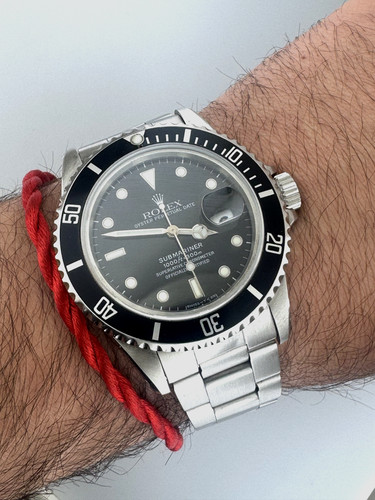 Rolex Submariner 40mm 16800 Vintage Rare 1981 Oyster perpetual Date model 16800