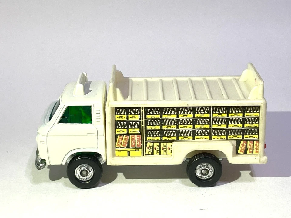 Camión de reparto de bebidas genéricas Tomica #87.88 Nissan Caball no Pepsi No 87.88 Foto 3 de 4