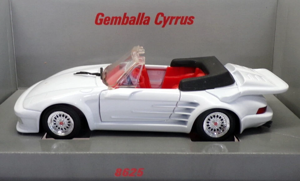 Revell 1/24 Scale Model Car 8625 - Gemballa Cyrrus - White - Image 3 of 4