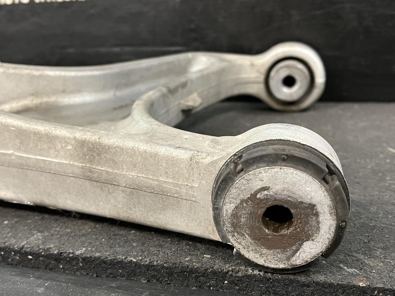 14-17 MASERATI GHIBLI FRONT DRIVER LEFT LOWER CONTROL ARM