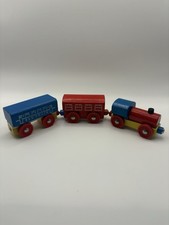 ELC Wooden Train Track Engine with 2 Carriages – Used Wooden Train Set