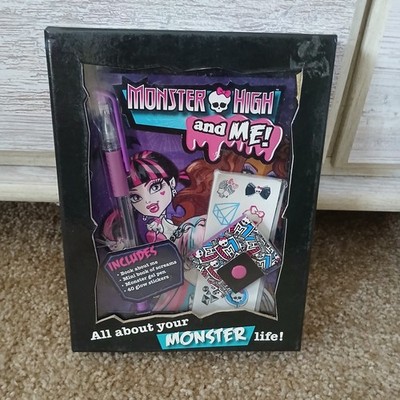2015 Monster High & Me All About Your Monster Life(2 BOOKS ,PEN ,STICKERS) READ 