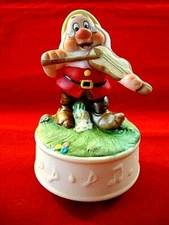 Vintge 1986 Disney Snow White & 7 Dwarfs 'DOC' 50th Anniversary Schmid Music Box