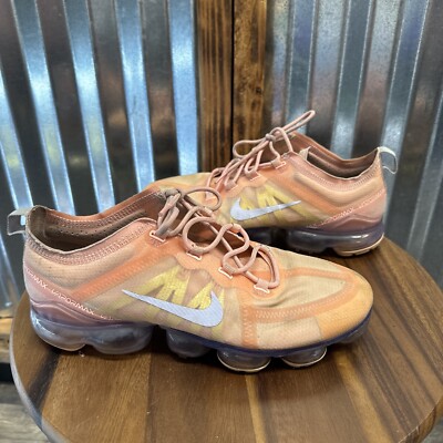 nike vapor max peach