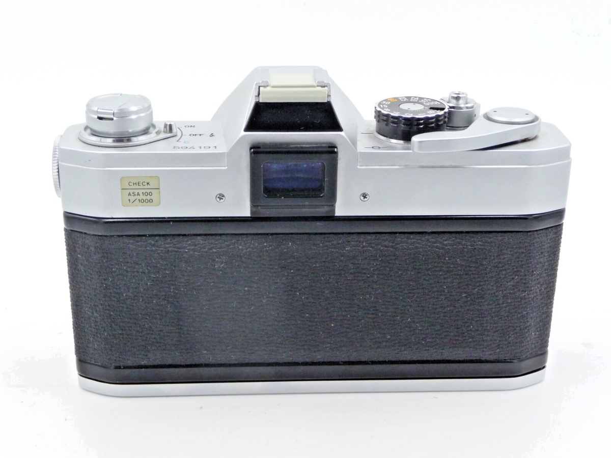 Canon FTb QL, 50mm F1.4 Canon FD lens, Canon Speedlite 133D and